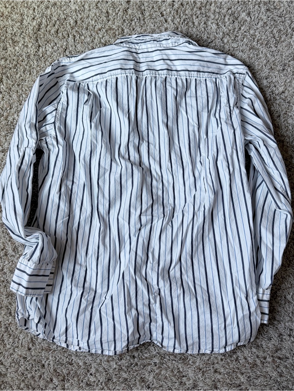 Men’s button down - Picture 2 of 4
